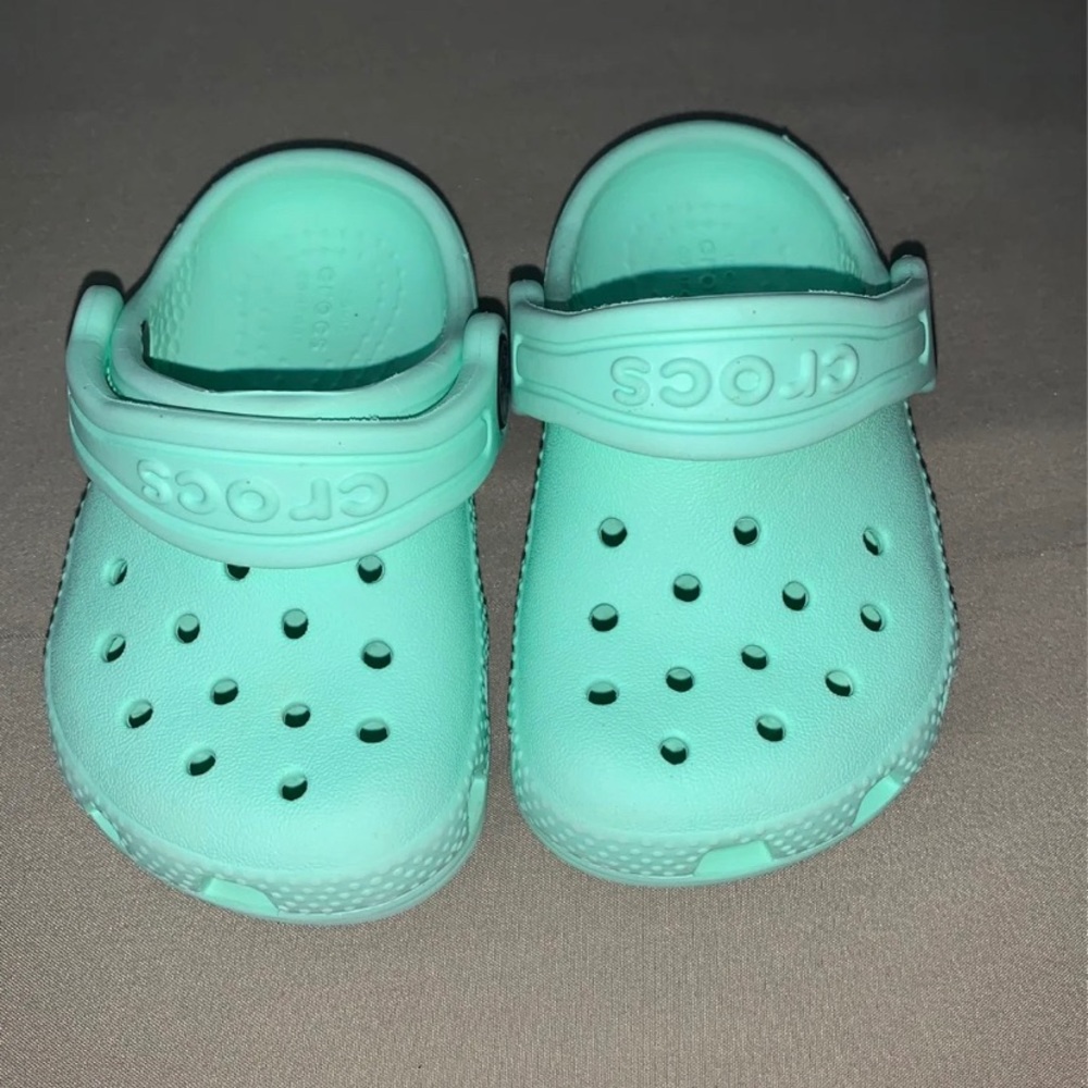 (SOLD) Toddler Crocs